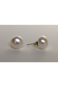 The Grace Pearl Studs